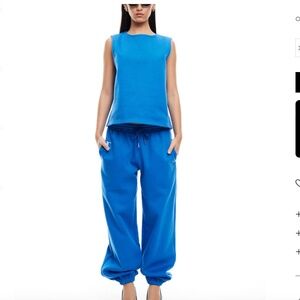 Lioness 2 piece lounge set